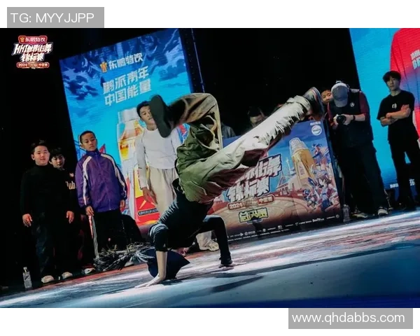 武汉街舞队在世界攀岩锦标赛中的默契配合与精彩表现分析